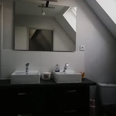 La Tour Du Bonheur Homestay *
